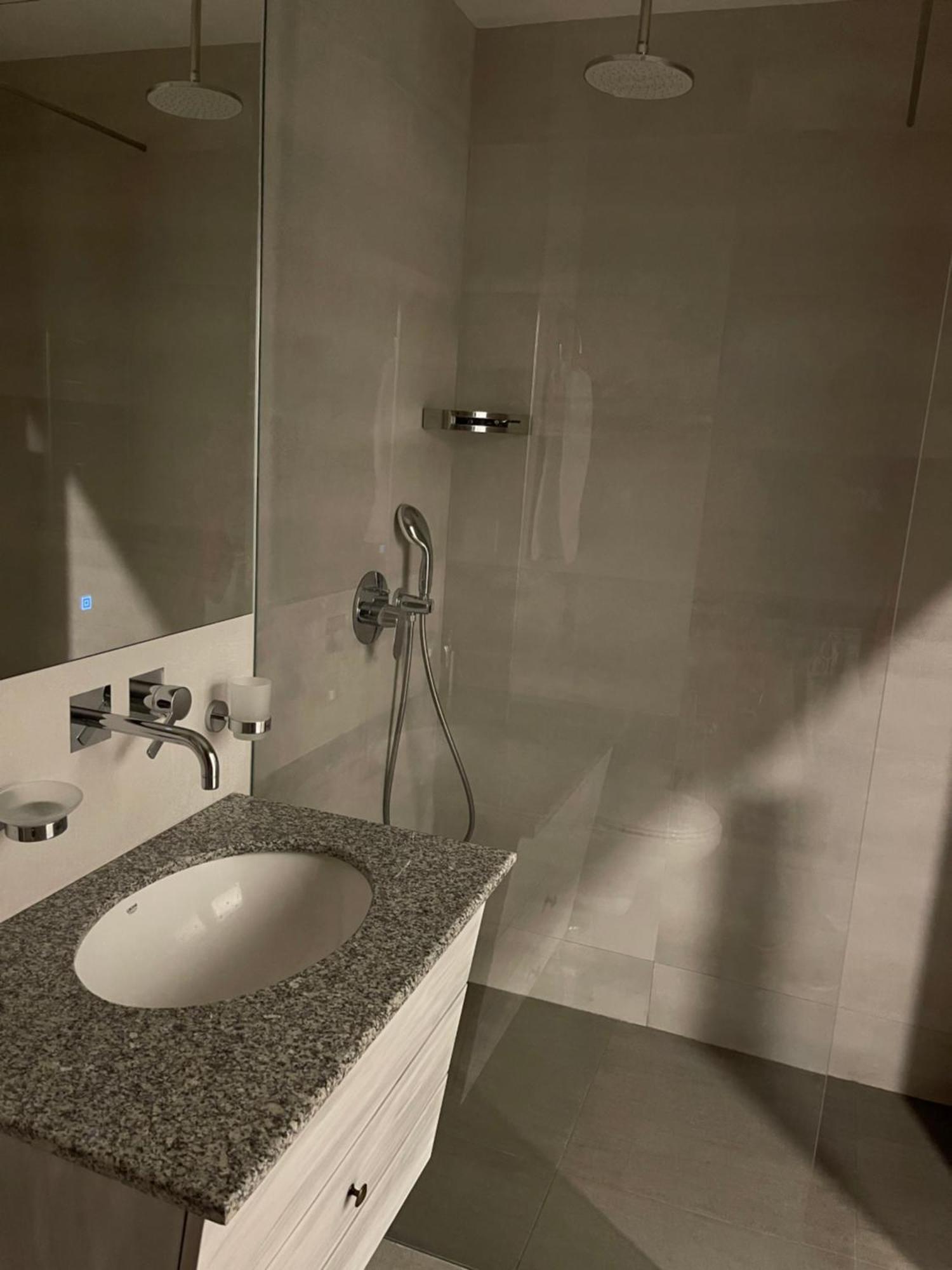 Апартаменты Yerevan Downtown Luxe Экстерьер фото